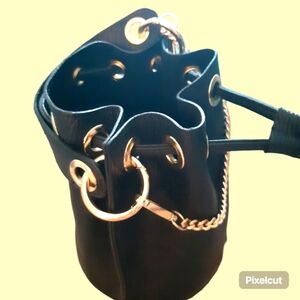 Anna Paola Bucket purse